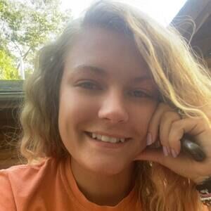 Meet your Posher, Arika